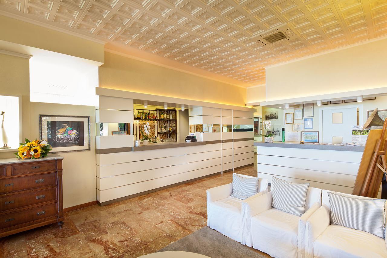 Hotel Beaurivage ファーノ エクステリア 写真
